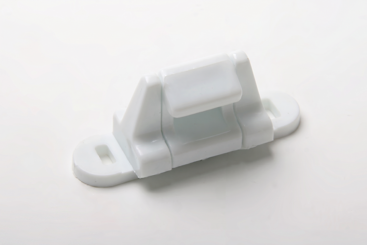 [F5-13] LOQUET EN NYLON 13/16'' H. (BLANC) POUR FENÊTRE COULISSANTE